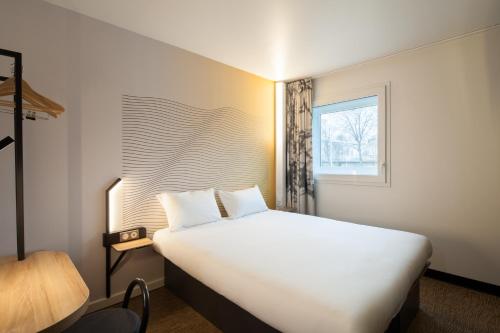 ナンテールにあるB&B HOTEL NANTERRE Rueil-Malmaisonのギャラリーの写真