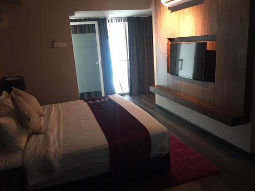 Postel nebo postele na pokoji v ubytování Urbano Luxury Maritime Suite
