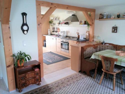 Dapur atau dapur kecil di Ferienhaus Wille