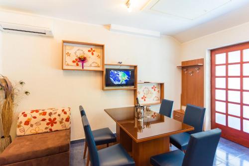 Niki Apartment