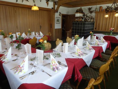 Restaurace v ubytování Gasthof & Hotel Goldene Krone