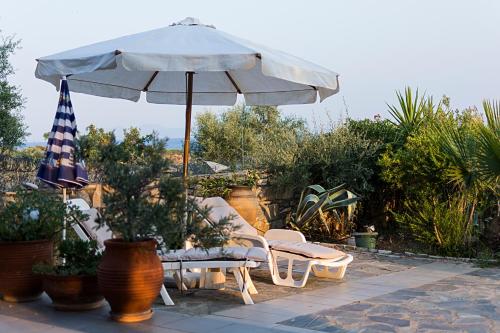 Gallery image of Georgia's House in Marathos