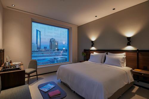 FORM Hotel Al Jaddaf, Dubai, a Member of Design Hotels Image