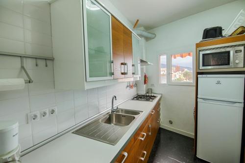 Køkken eller tekøkken på Large Penthouse with Sunny Terrace