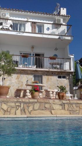 Casa Valentino Seafront Villa