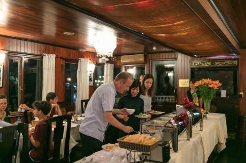 Gæster der bor på Garden Legend Cruise