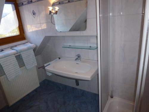 Koupelna v ubytování Gästehaus Jäger