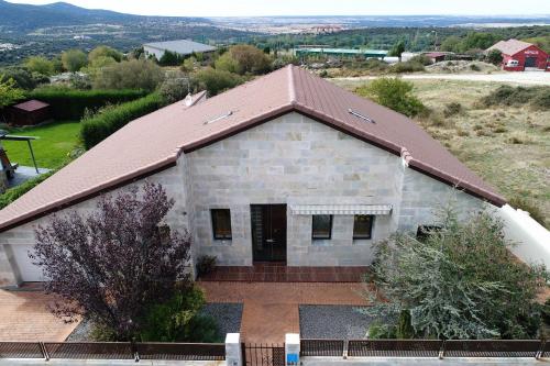 Fotografia z galérie ubytovania Casa El Arrebol Rural, Piscina climatizada v destinácii Los Ángeles de San Rafael