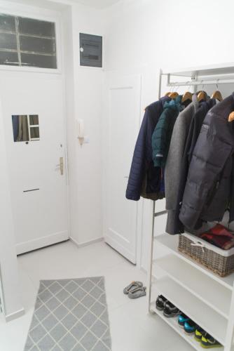 Photo de la galerie de l'établissement Bright & Stylish Studio Home, superbly located, à Sarajevo