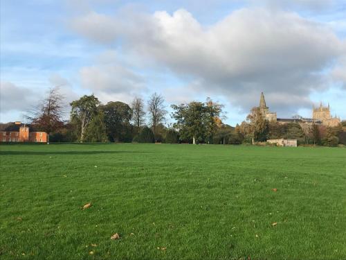 Un jardín fuera de Millhill St Dunfermline