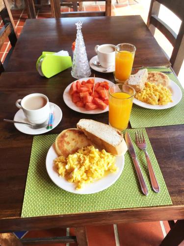 Makanan di atau berdekatan hotel