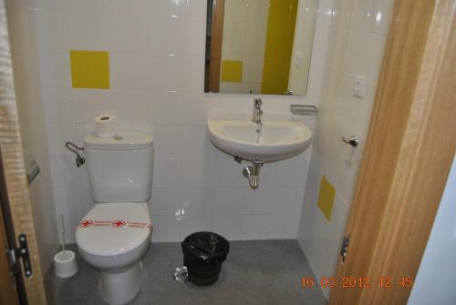 Albergue Inturjoven Jerez De La Fronteraにあるバスルーム