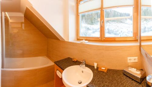 Gallery image of Trattlers Hof-Chalets in Bad Kleinkirchheim