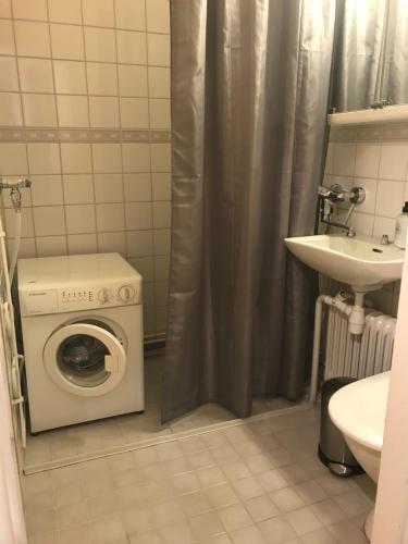 Bilik mandi di Apartment Tampere