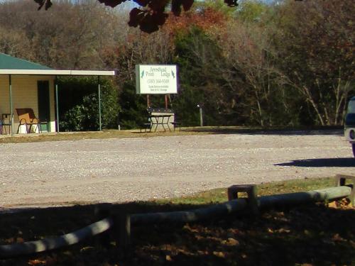 Arrowhead Point Lodge & Campground – Photos 4