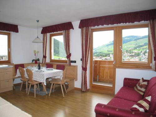 Výhľad na hory alebo výhľad na hory priamo z apartmánu