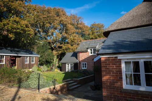 Gallery image of Thatched Cottage in Brockenhurst
