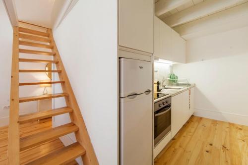 Oporto Mezzanine - by ML Apartments