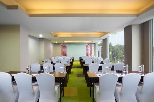 Restaurace v ubytování KHAS Surabaya