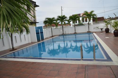 Piscina de la sau aproape de Casa Bonita Hotel