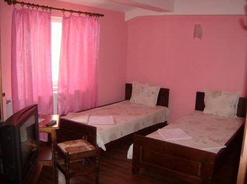 Φωτογραφία από το άλμπουμ του Family Hotel The Rocks σε Belogradchik