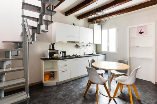 Lima Apartments