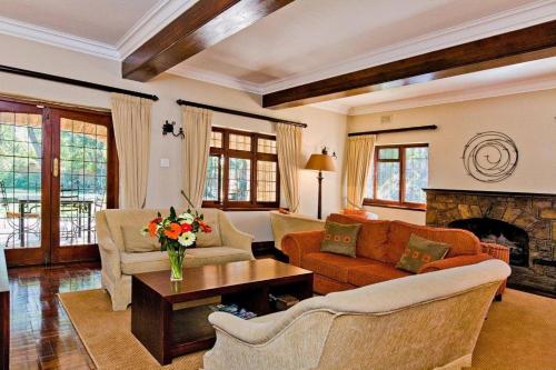 Zona de estar de Eagle Wind Manor