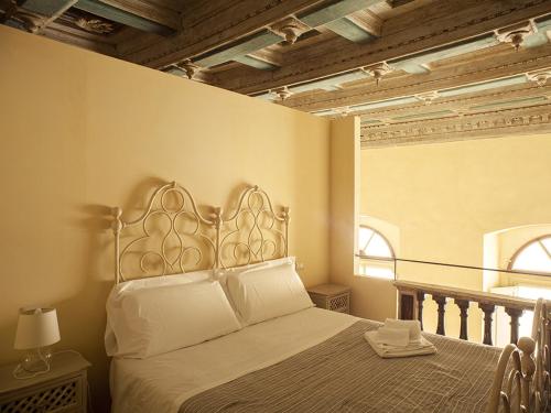 1 dormitorio con 1 cama en una habitación en relais Berardi en Florence
