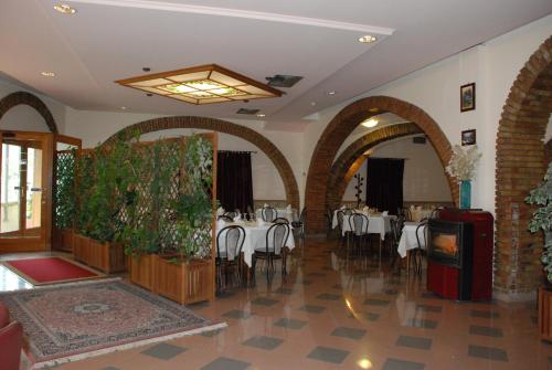 Gallery image of Hotel Ristorante Farese in Melfi