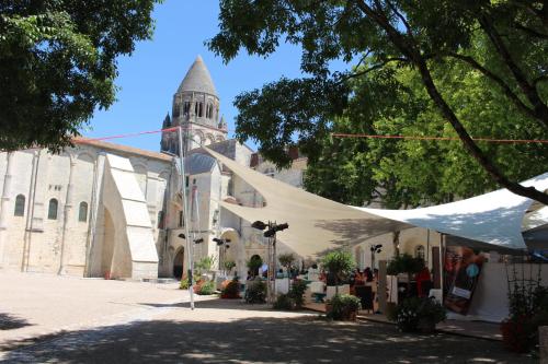 Galeriebild der Unterkunft ibis Saintes in Saintes