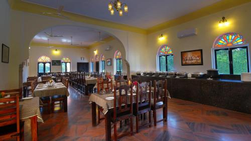 A restaurant or other place to eat at Ranthambhore Heritage Haveli