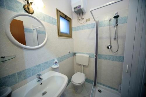 Ένα μπάνιο στο La Pergola B&B