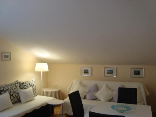 Apartments Eja