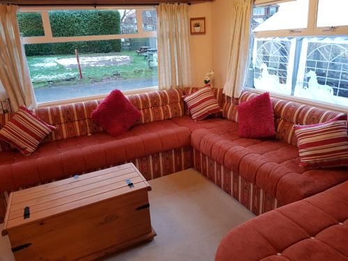 Χώρος καθιστικού στο the jackdaw pub SELF CATERING STATIC CARAVAN free breakfast supplied