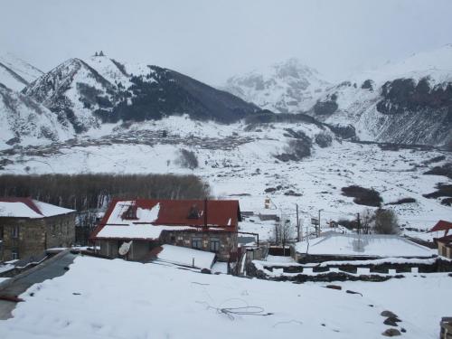 卡茲別吉的住宿－白房子旅館，相簿中的一張相片