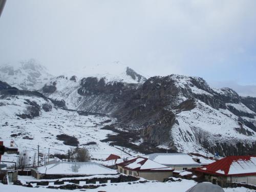 Galeriebild der Unterkunft The White House in Kazbegi