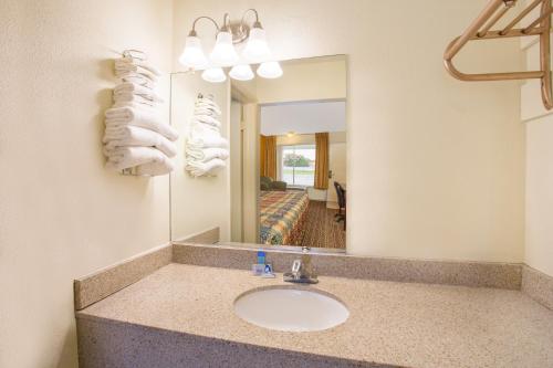 Gambar di galeri bagi Days Inn by Wyndham Chester di Chester