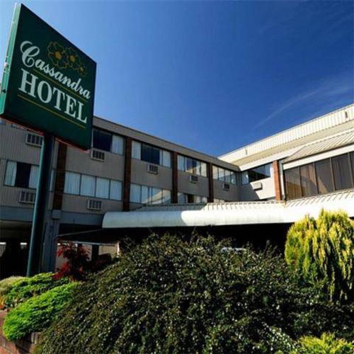 Cassandra Hotel Image