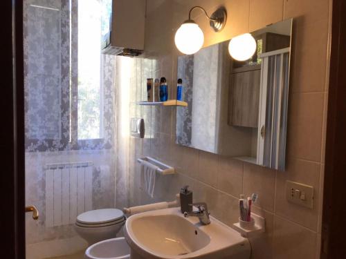 A bathroom at La Casa di San Francesco