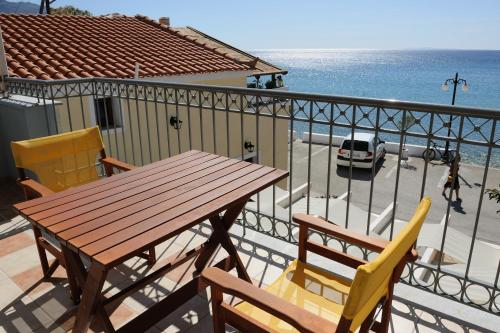 Γενική θέα στη θάλασσα ή θέα στη θάλασσα από  αυτό το διαμέρισμα