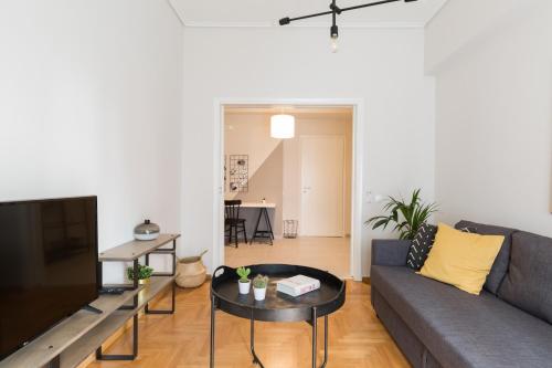 Modern Flat next to the USA Embassy by UPSTREET