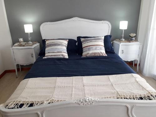 Ένα ή περισσότερα κρεβάτια σε δωμάτιο στο Francia Apartment II
