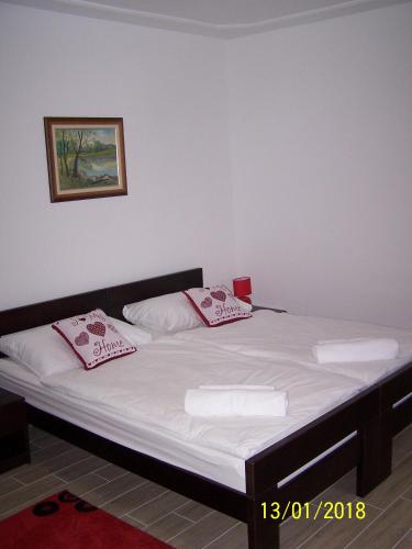 Katil atau katil-katil dalam bilik di Apartmani Matosevic