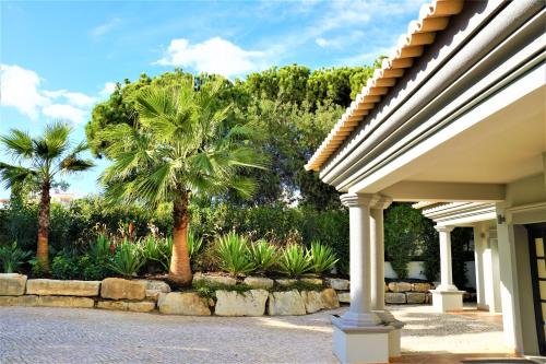 Κήπος έξω από το Charming Exceptional Golf Villa in Algarve