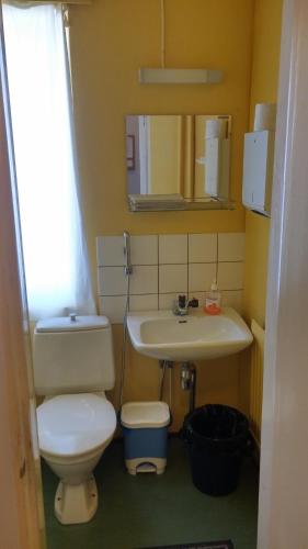 Kylpyhuone majoituspaikassa Sillanpään Kartano