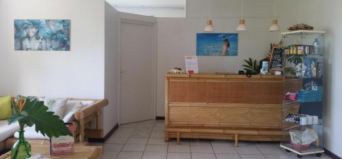 
The lobby or reception area at Fare Suisse Tahiti - Guesthouse
