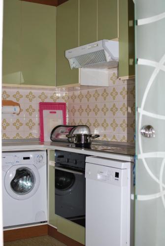 Una cocina o zona de cocina en App Brunner