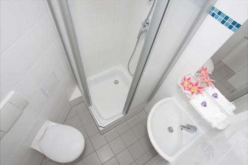 Fotografie z fotogalerie ubytování Hotel-Pension Cortina v Berlíně