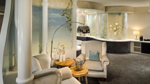 Χώρος καθιστικού στο Van der Valk Hotel 's-Hertogenbosch – Vught