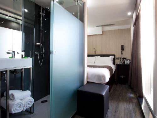 The Z Hotel Soho Image